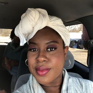 Meet your Posher, Samella